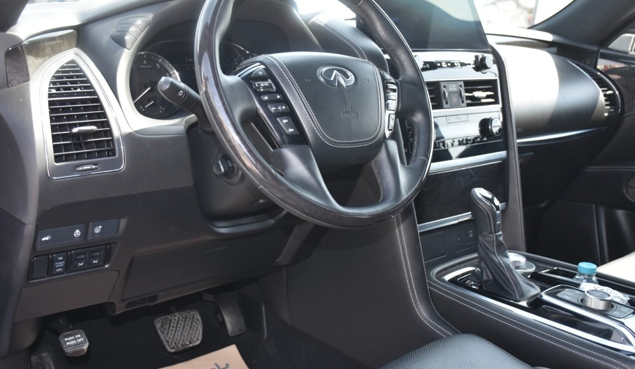 INFINITI QX80 2024