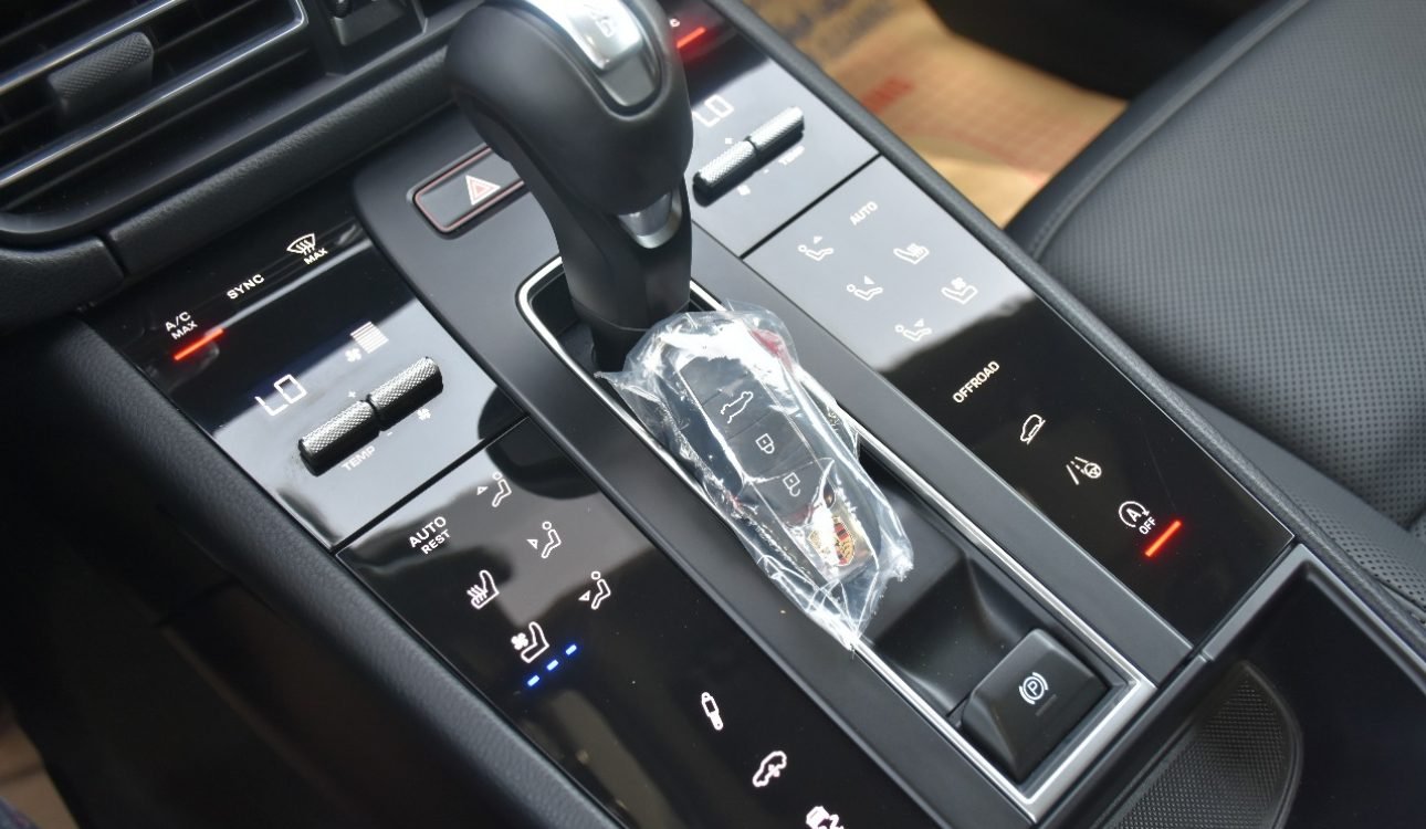 porsche macan 2023