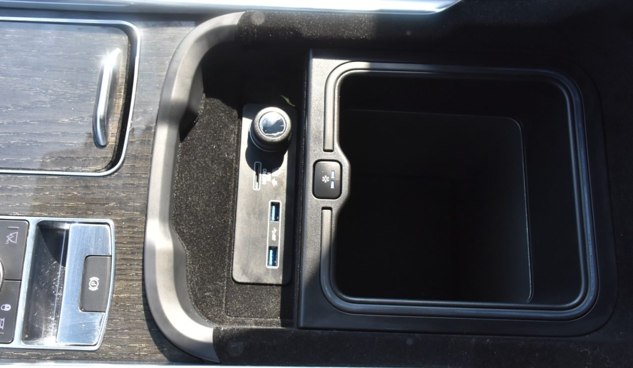 RANGE ROVER SPORTS AUTOBIOGRAPHY