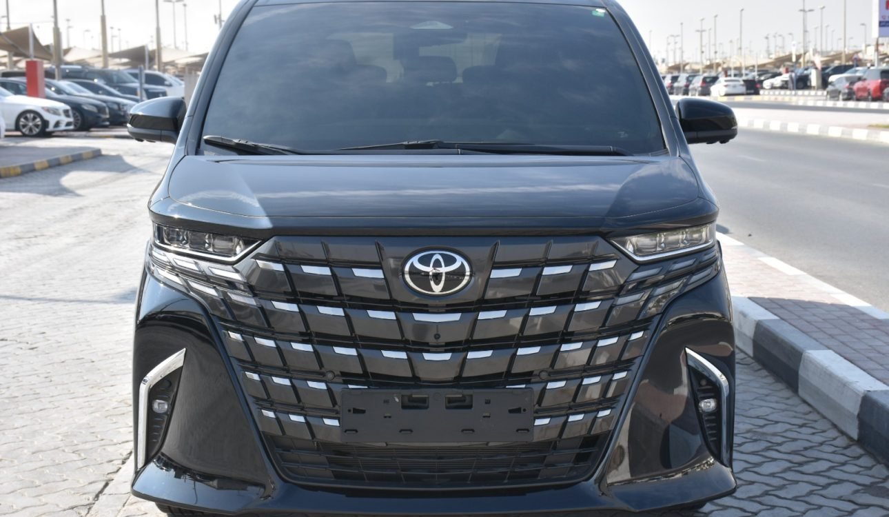 Toyota Alphard hev 2025