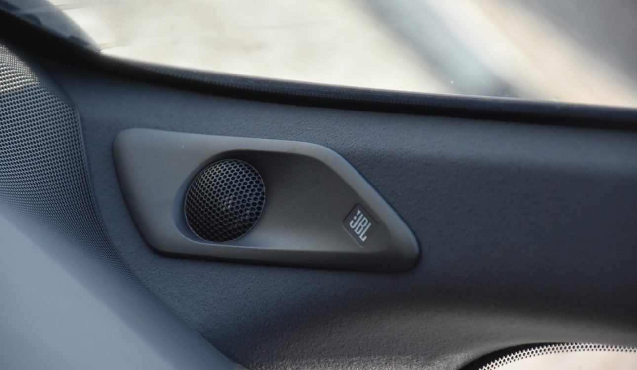 Toyota Alphard hev 2025