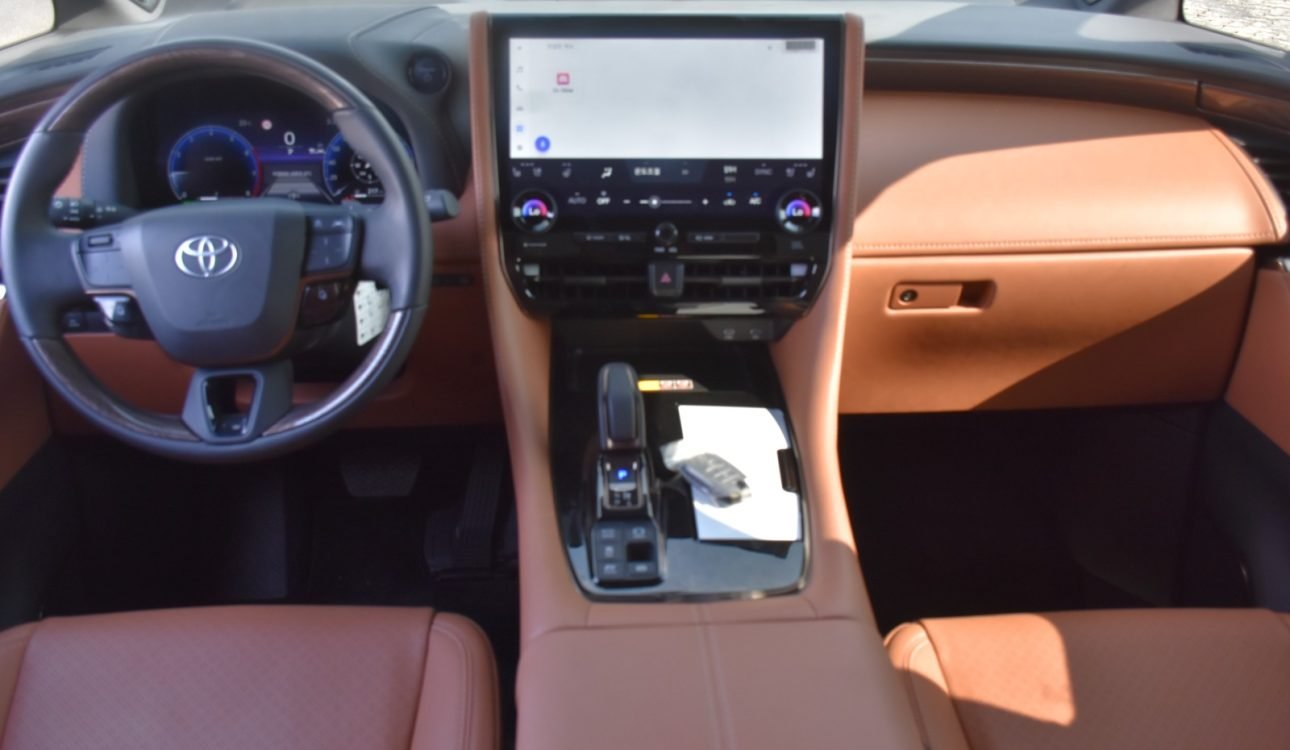 Toyota Alphard hev 2025