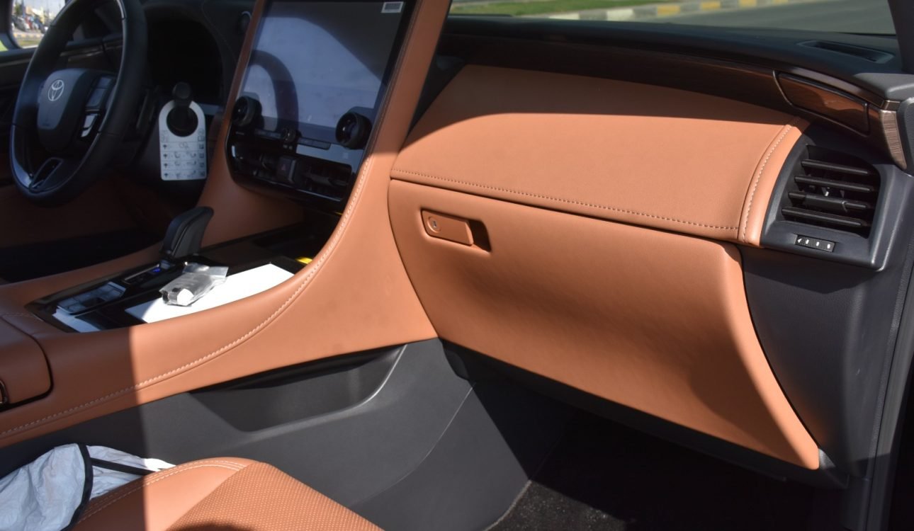 Toyota Alphard hev 2025