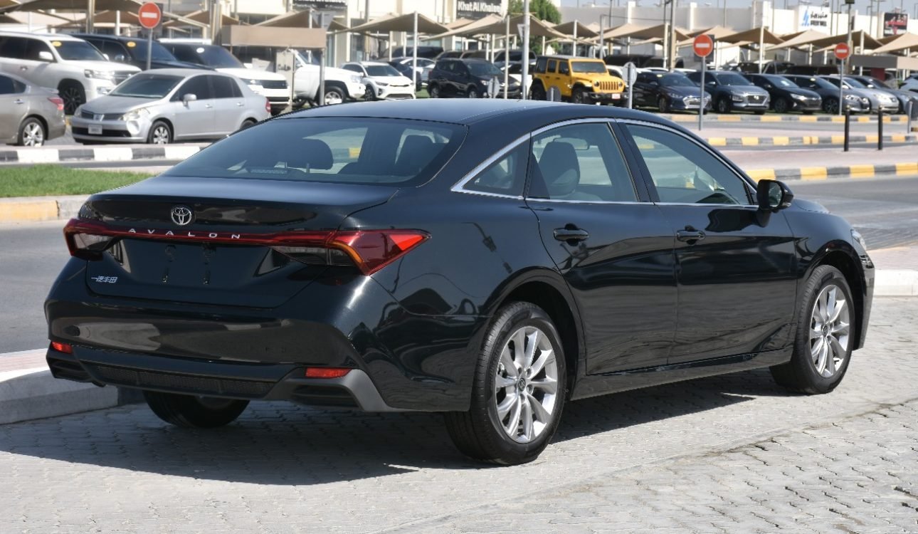 Toyota Avalon 2025
