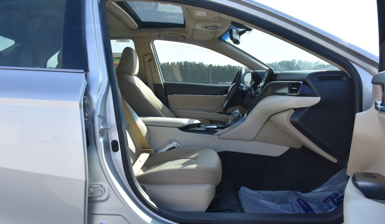 Toyota Camry hybrid 2023