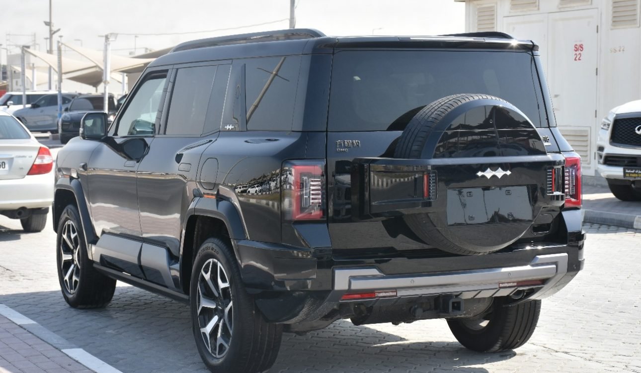 BYD LEOPARD 8