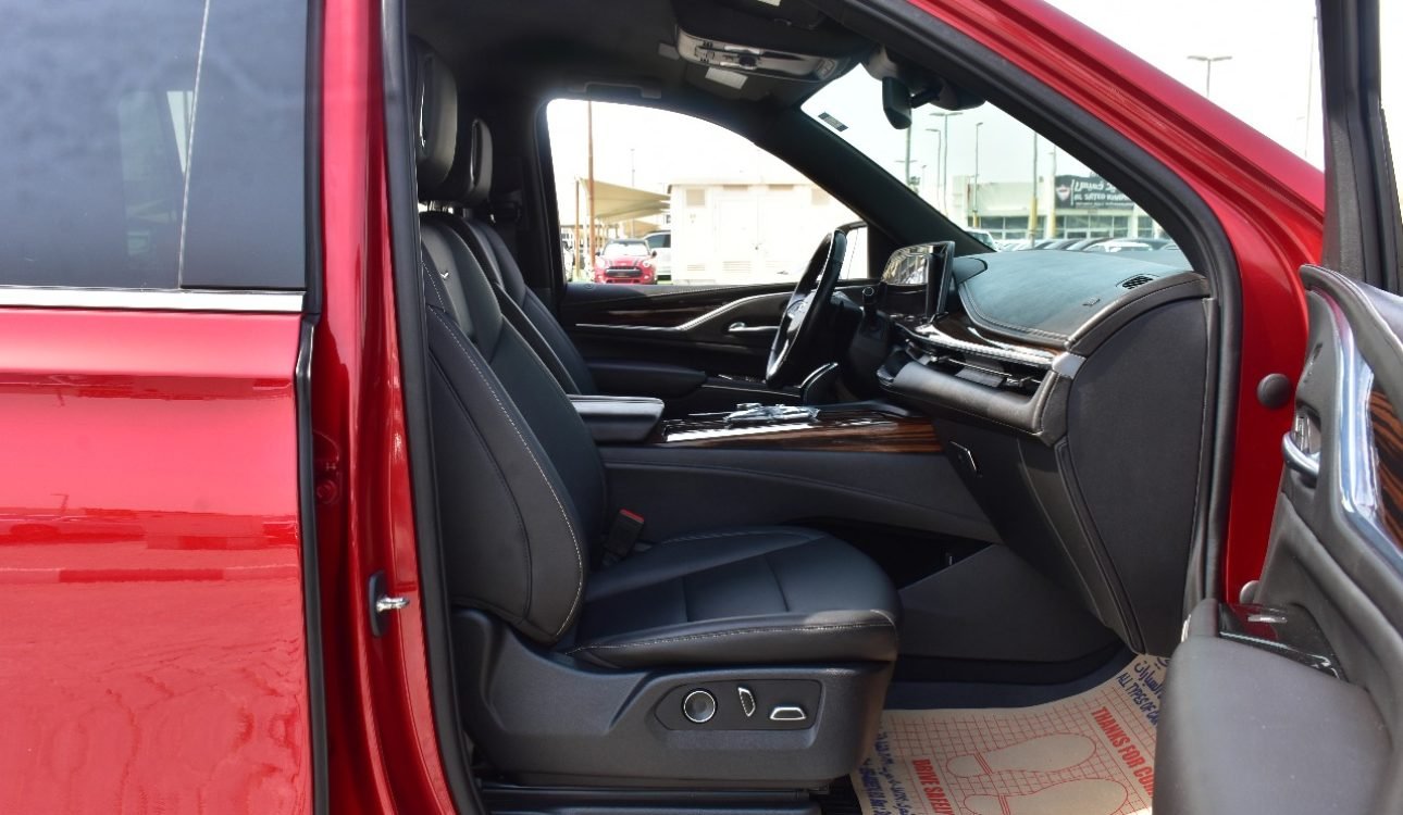 CADILLAC ESCALADE 2021