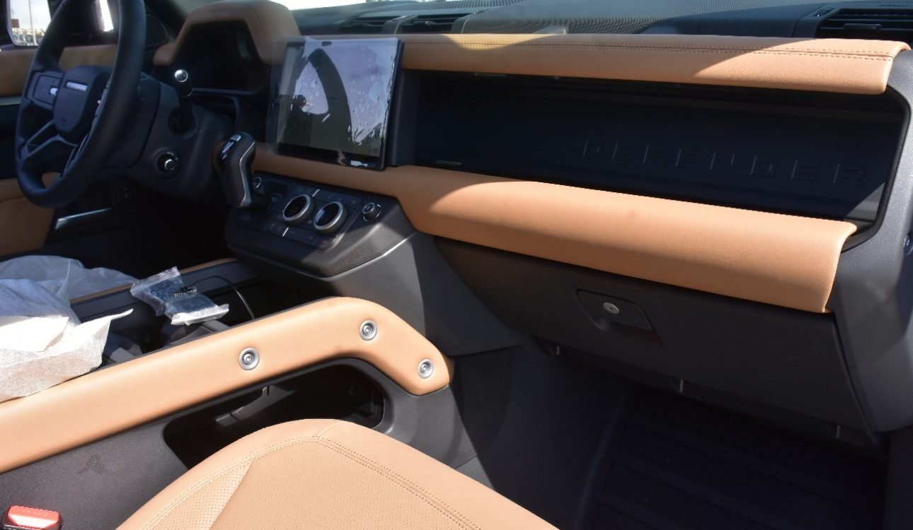 LAND ROVER DEFENDER 2025