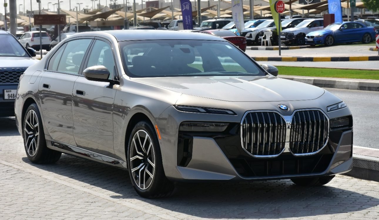 bmw 740i 2023