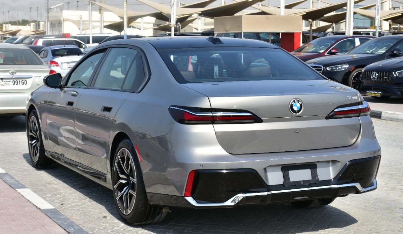 bmw 740i 2023