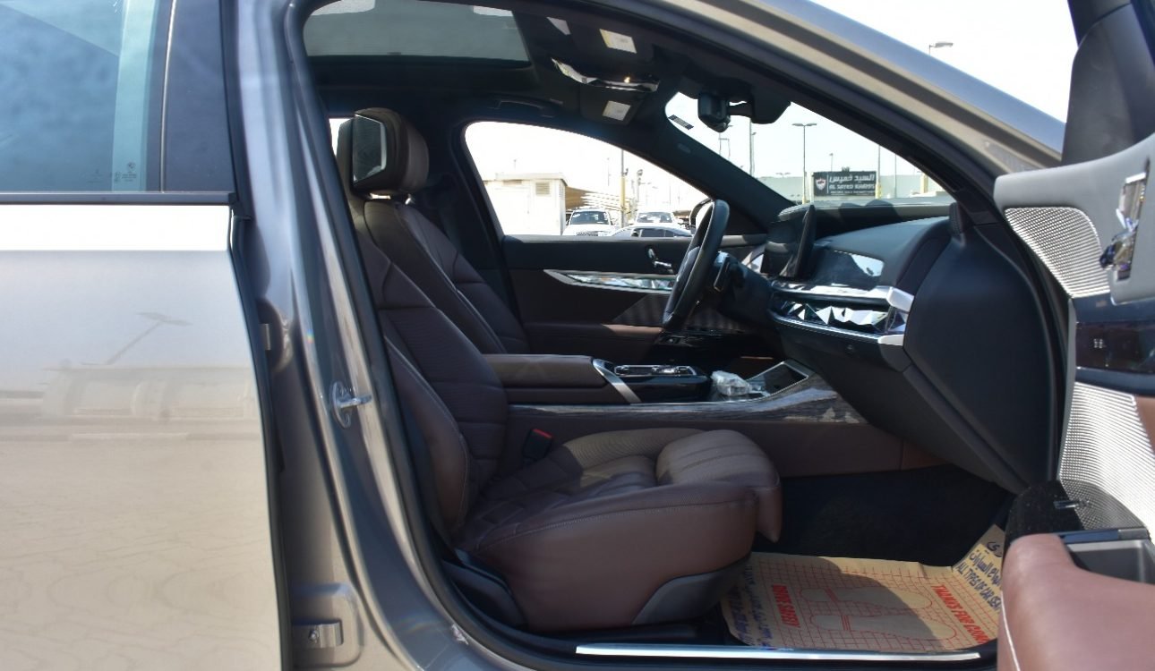 bmw 740i 2023