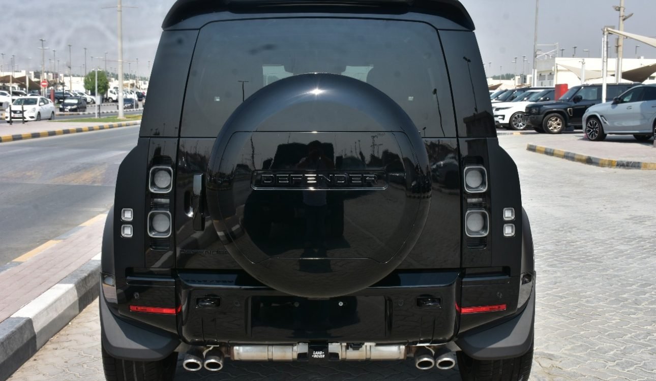 LAND ROVER DEFENDER