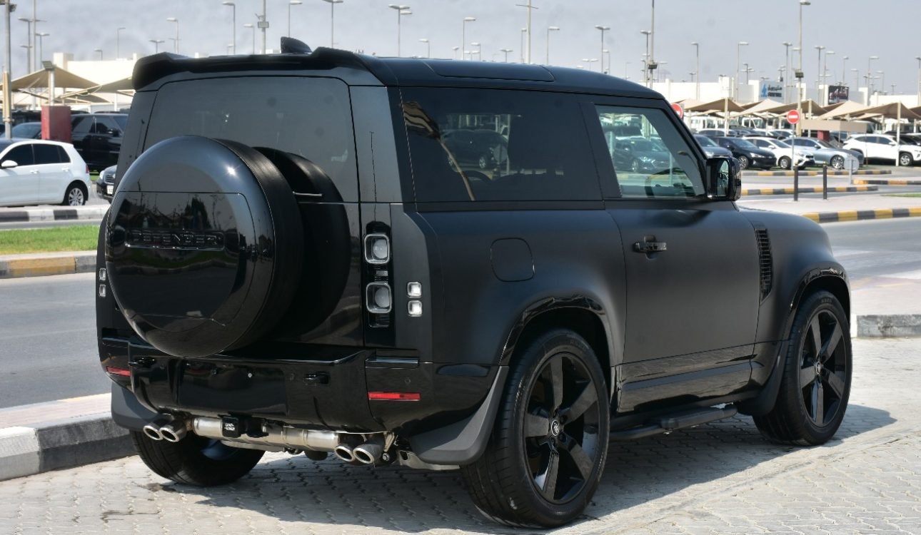 LAND ROVER DEFENDER