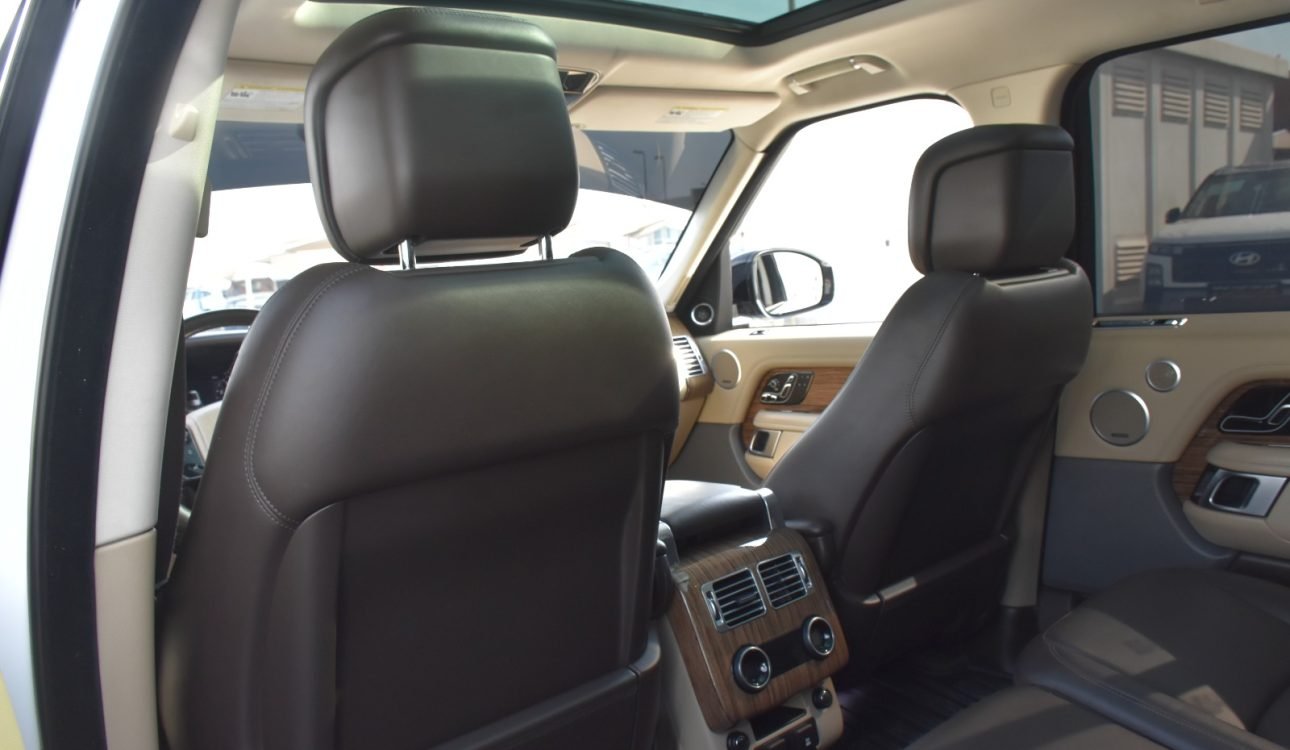 LAND ROVER RANGE ROVER SE 2019