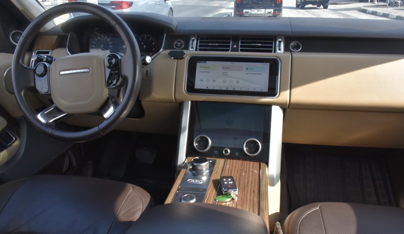 LAND ROVER RANGE ROVER SE 2019